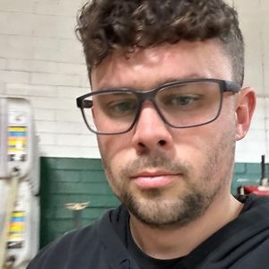 Meet your Posher, Dustin